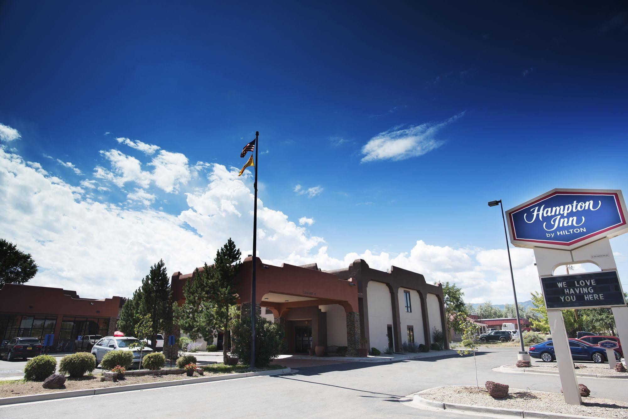 Hampton Inn Taos Eksteriør bilde